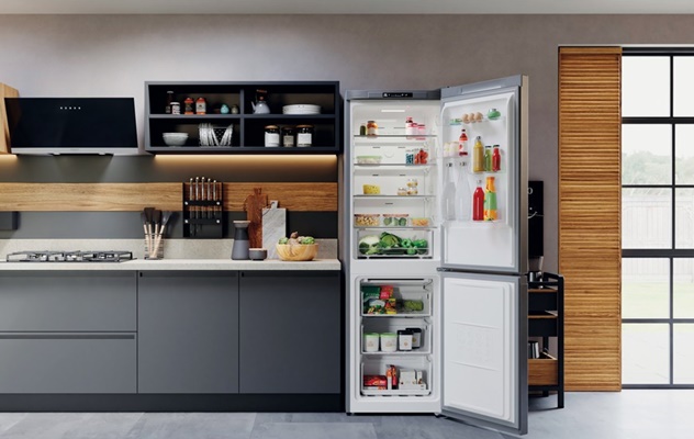 ariston fridge
